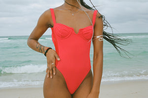 ‘BEY’ ONE PIECE